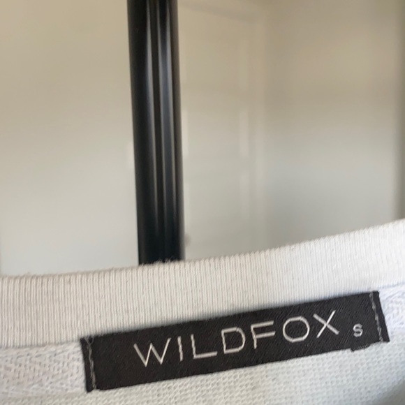 WILDFOX Crewneck Sweater - Picture 2 of 4